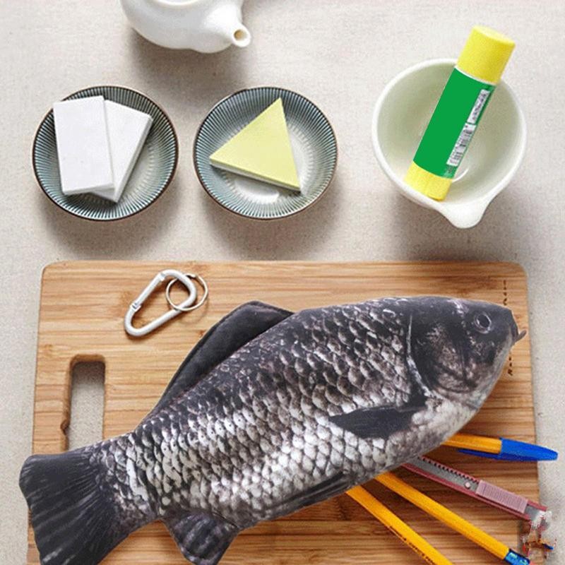 

Realistic Carp Pen Bag Fish Shape Make-Up Pouch Pen Pencil Case With Zipper Funny Handbag Back To