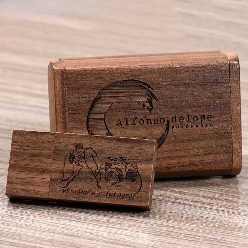 

Wooden Usb Flash Drives 128Gb Free Customized Logo Walnut Pen Drive 64Gb Creative Flip Case Wedding
