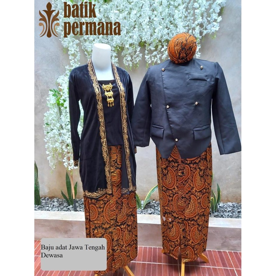 Baju adat Jawa Tengah Dewasa