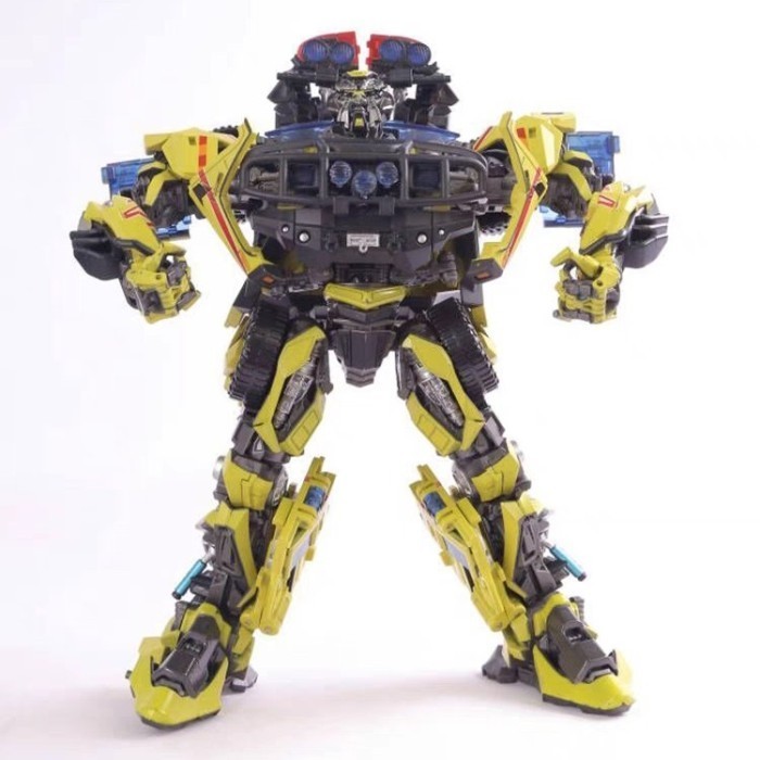 SALE T-11 RATCHET RESCUE PIONEER OVERSIZED AKA MPM-11 RATCHET MASTERPIECE READYY