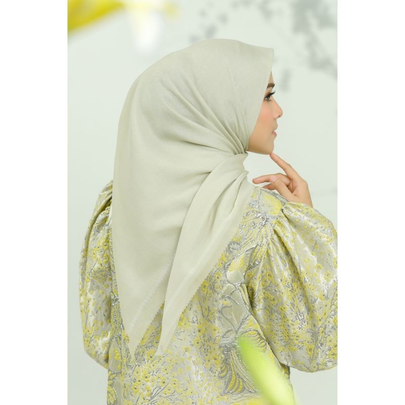 Buttonscarves Today's Scarf - Honey Dew *