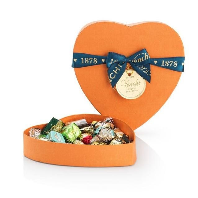 

Venchi Chocolate Premium Box Orange Heart Mix Assorted - 278gr Terlaris