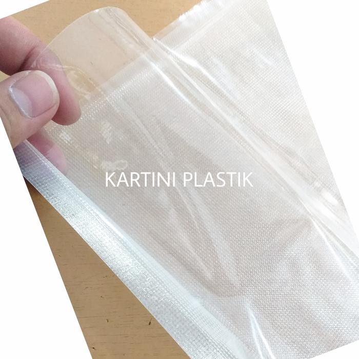 PLASTIK VACUUM EMBOSS 20x30