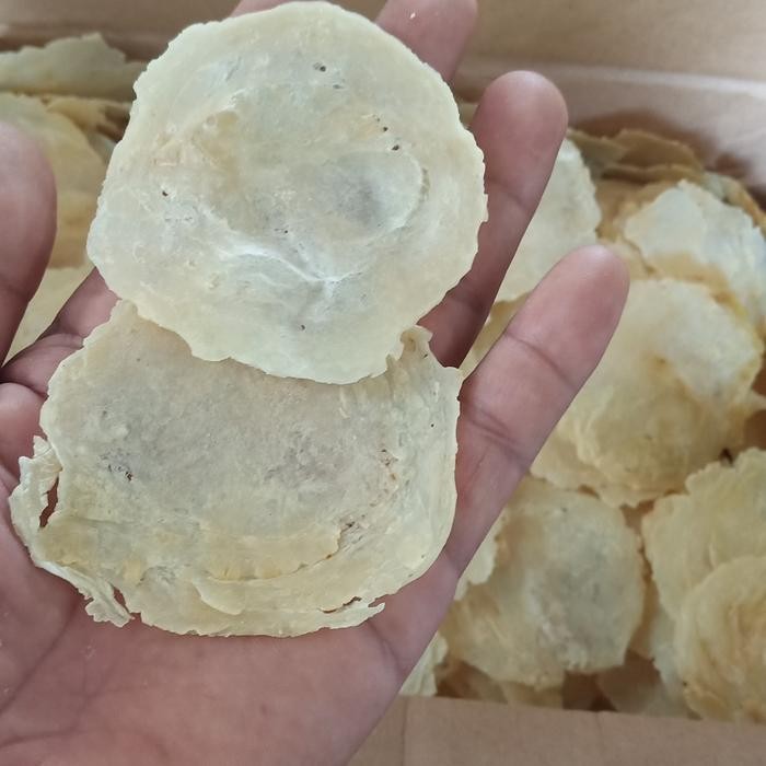 

Caraka.store1 emping melinjo mentah 1kg tipis kering asli limpung