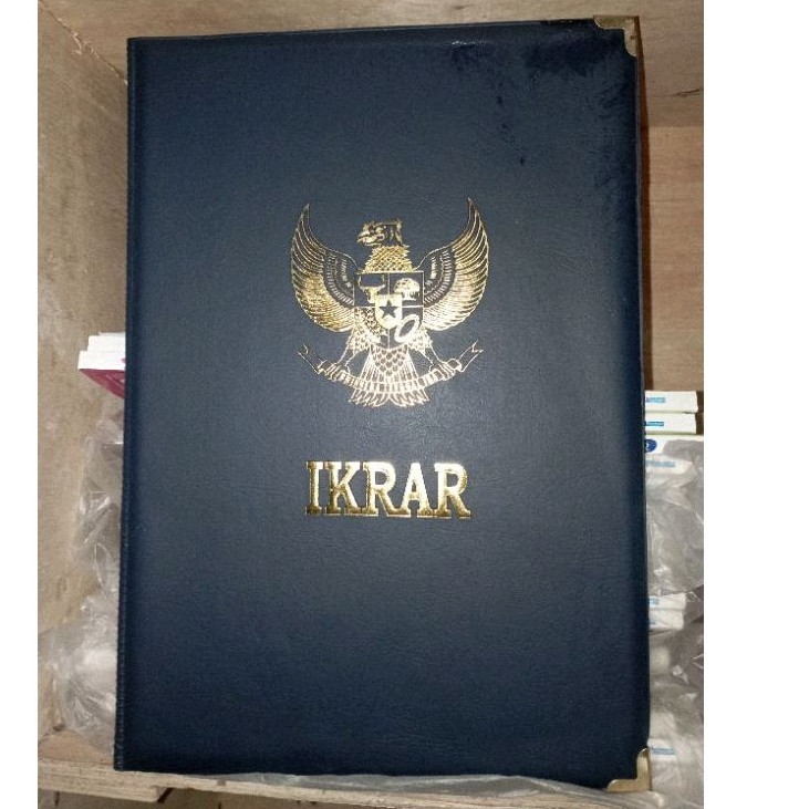 

MAP IKRAR UPACARA/BAHAN KULIT SINTETIS/pakai Busa dan siku