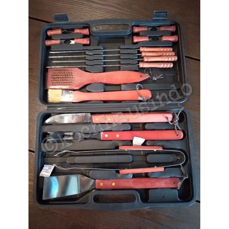

Barbeque Grill Tools Set Peralatan Traveling Traveler Lengkap