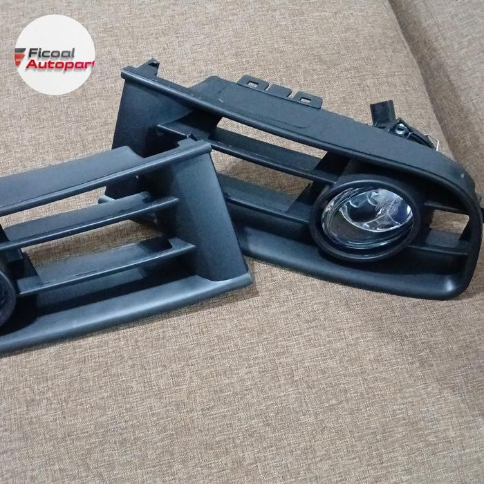 PREMIUM 1 set grill foglamp vw polo 9n