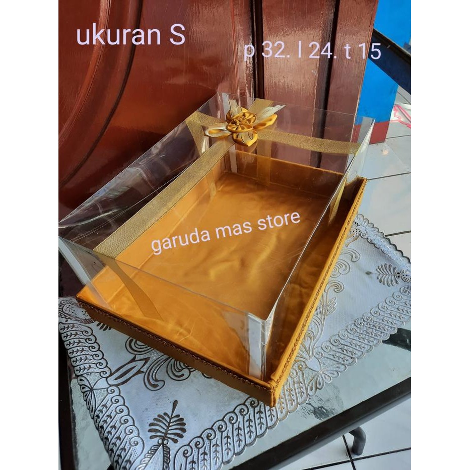 Fresh Finds Souvenir Pernikahan Hantaran/ Kotak Seserahan Full Mika 1 Pcs, Ukuran 32 Cm X 24 Cm X 15