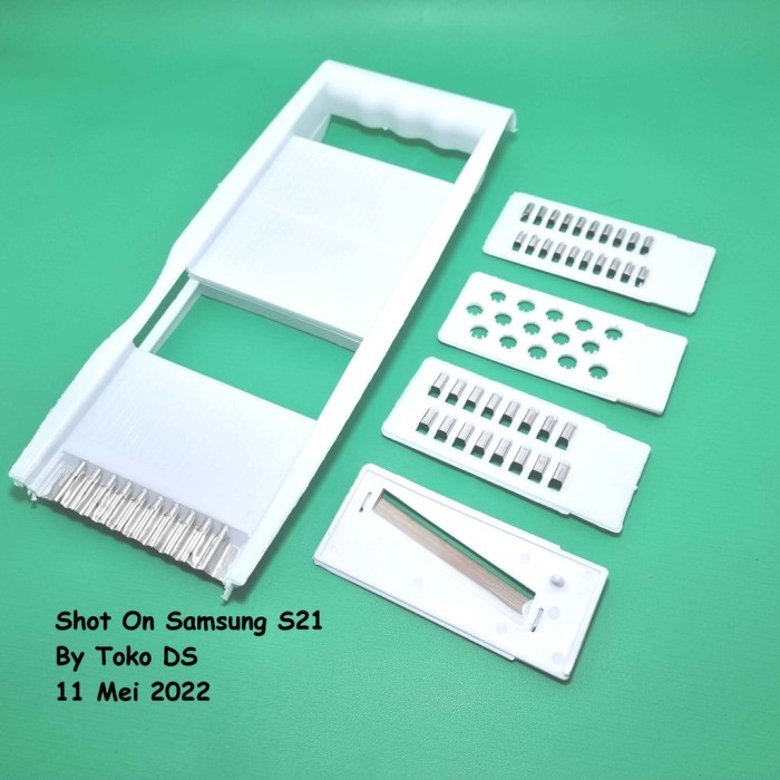 

Terlaris Parutan 4In1 - Parutan Serbaguna Parutan Kentang Parutan Bawang Kunyit