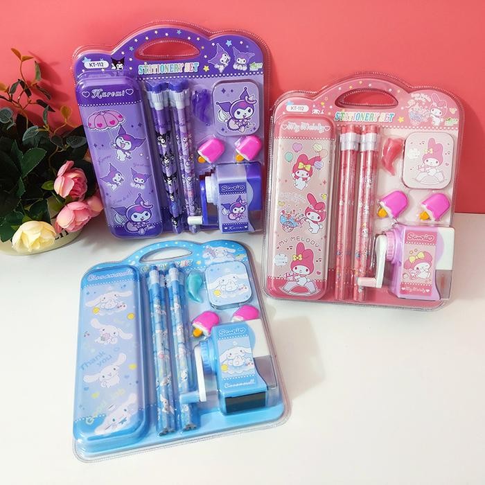 

Paket Alat Tulis Sanrio Kotak Pensil Penghapus Set ATK Anak Sekolah Penggaris Rautan Grip Pencil