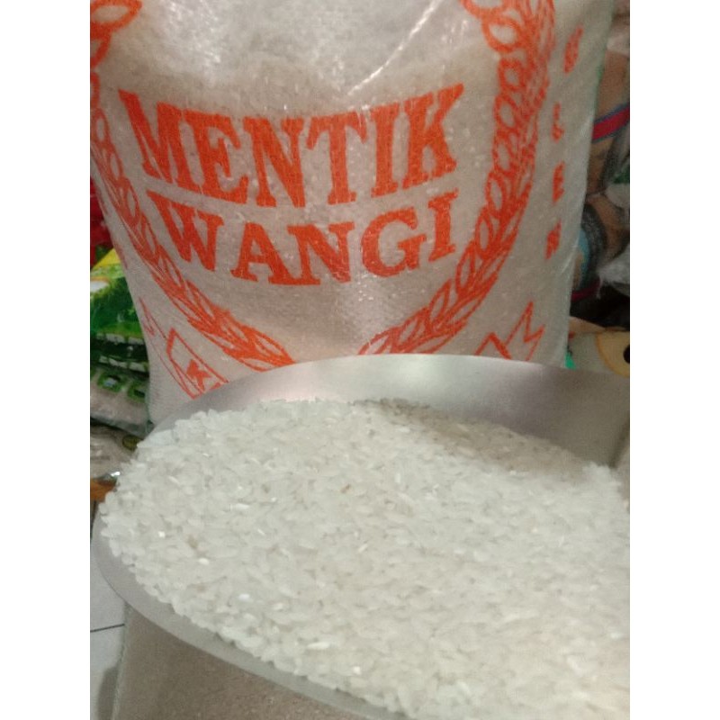 

Sensasi Lezat Beras Mentik Wangi 5 Kg Repack