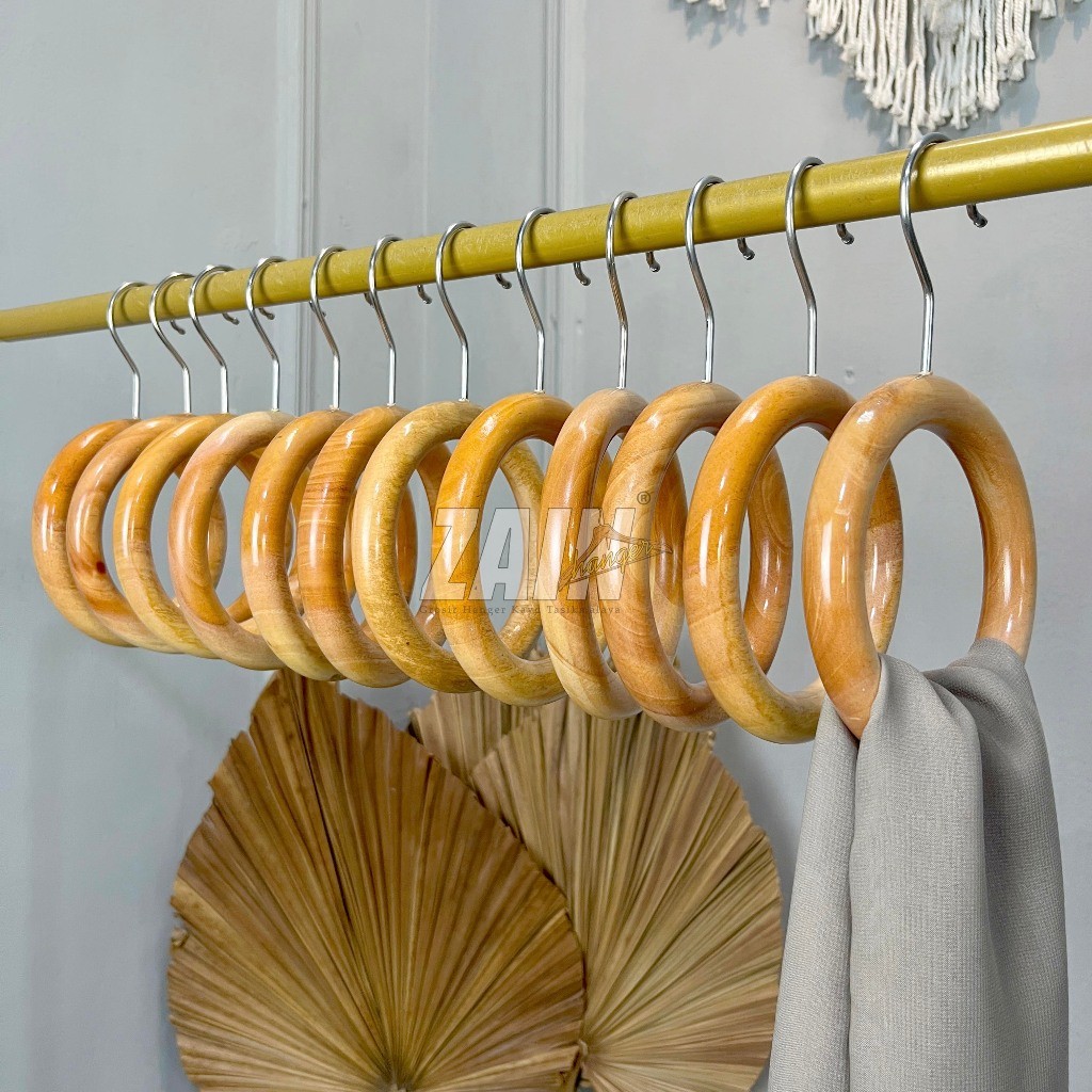 HANGER KAYU BULAT HANGER HIJAB