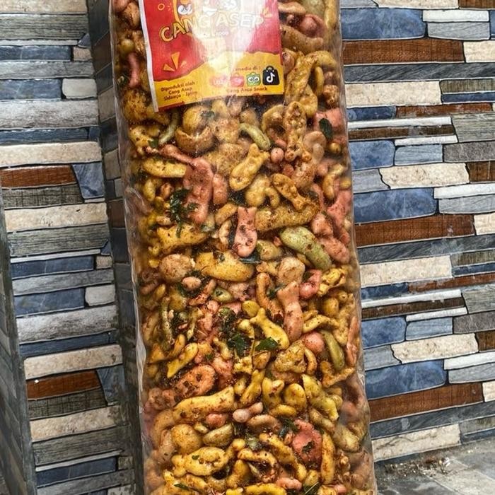 

KERUPUK SEBLAK IKAN JADUL PEDAS DAUN JERUK 1KG-asep snack Food kripik pedas Makanan Cemilan Kering