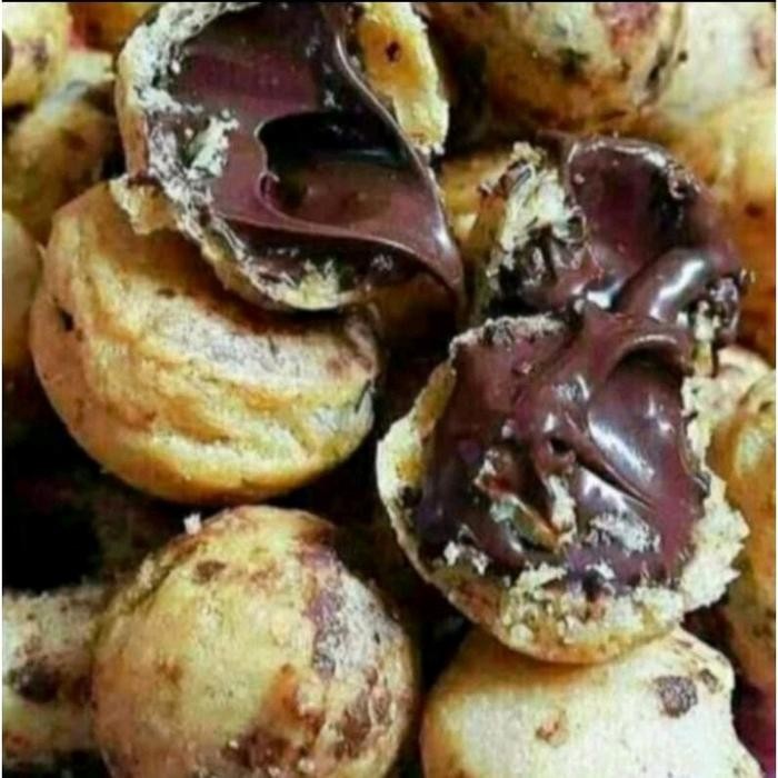 

Soes Coklat 500gram Coklat Lumer Manis Gurih Renyah