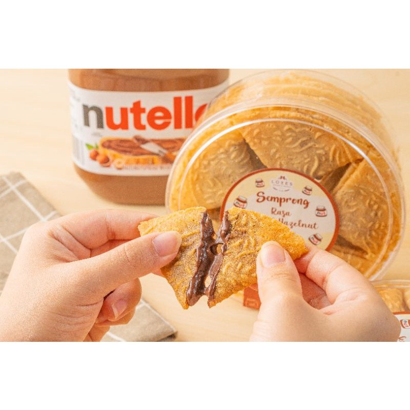 

Mamam_Asoy Semprong Coklat Hazelnut Atau Nutella