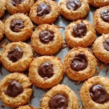 

Andrianbijaksana Nutela Cheese Thumbprint 250Gr