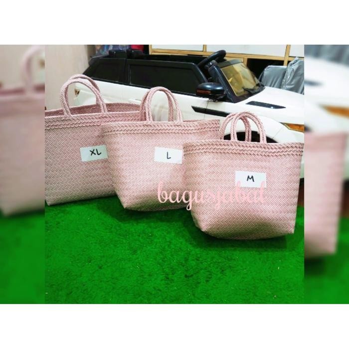 PREMIUM Tas Anyaman Plastik Jumbo Motif Halus Ukuran 31 X 30 Cm / Tas Anyaman Plastik Kotak Murah /