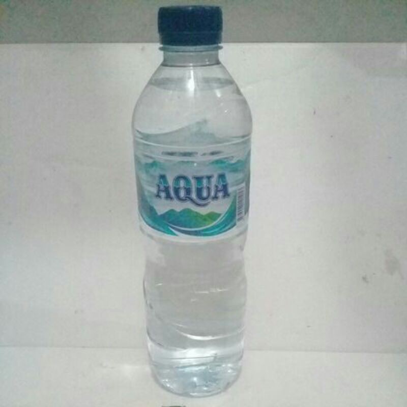 

AQUA BOTOL 600 ml AIR MINERAL 1 BOTOL