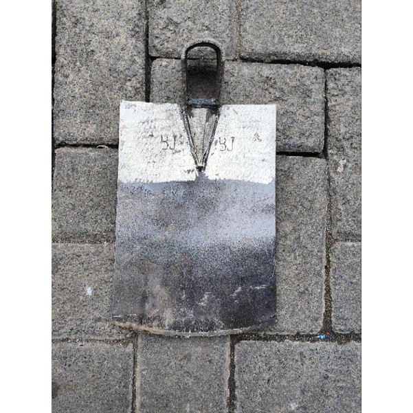 Pacul Cangkul Baja BJ Model Blitar