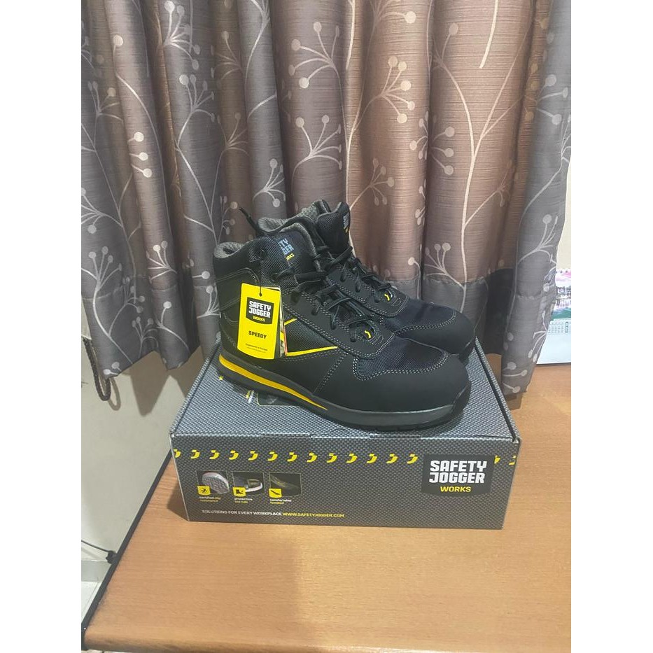 Sepatu Safety Jogger Speedy S3