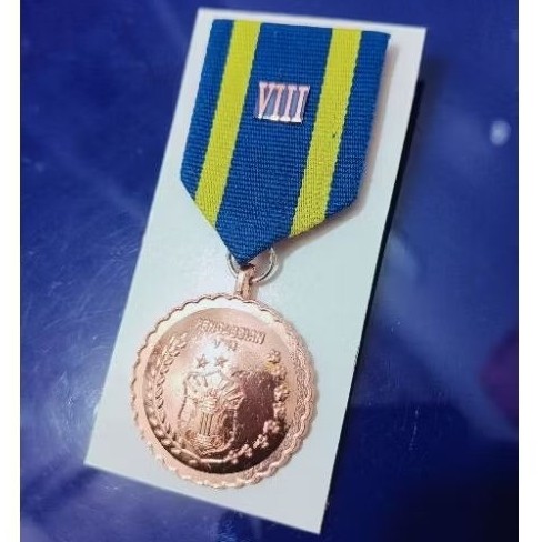 Medali 8 Tahun Polri