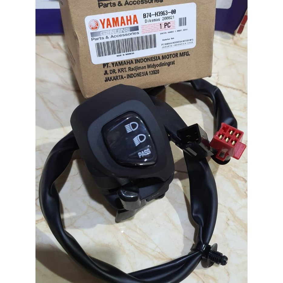 PREMIUM Saklar Kanan Xmax (B74-H3973-10)