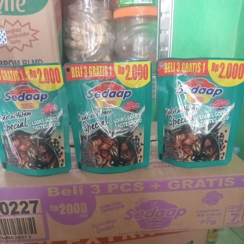 

SANS 1 Dus Kecap Sedap Kedelai Hitam 2000an/Pcs (Isi 48 Pcs)