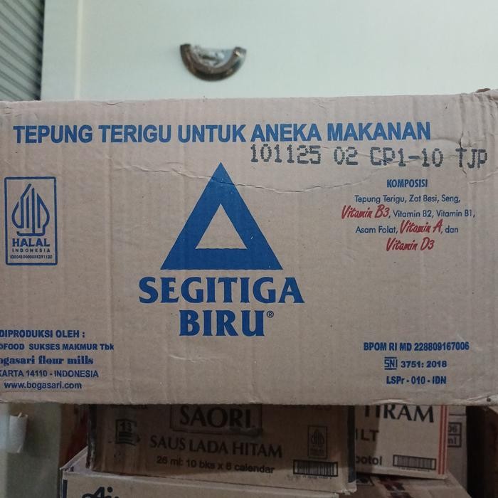 

SALE !!! TERIGU SEGITIGA BIRU PREMIUM 1 KG X 12 PCS (KARTONAN) READYY