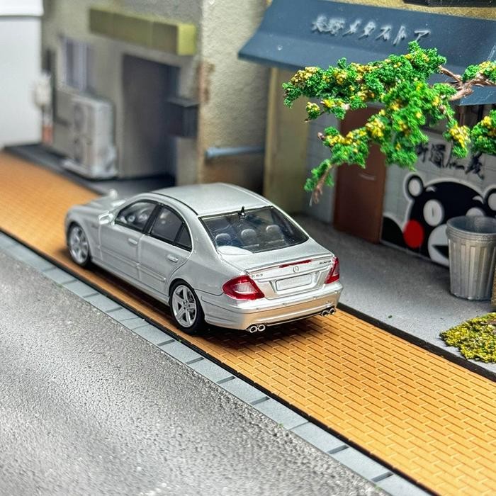 Terlaris Mk 1/64 Mercedes Benz E63 W211 Silver Grey Diecast