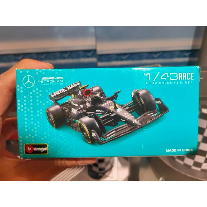 Terlaris Diecast Burago 1:43 F1 Mercedes-Amg W14 E 2023 Lewis Hamilton #44