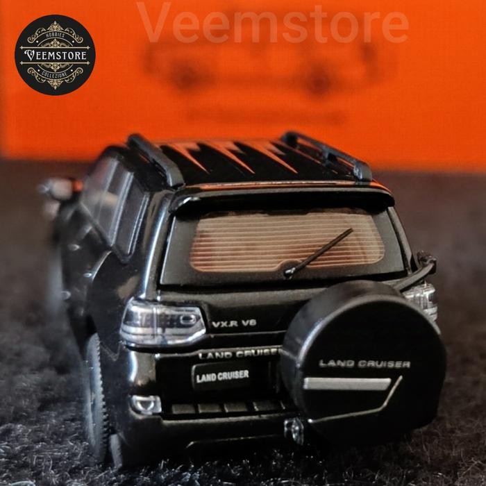 Terlaris Die Cast 1:64 Toyota Land Cruiser Lc200 Vxr-V8 2015 Rhd [Turnable Wheels] Gcd