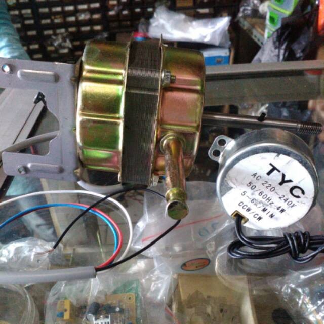 Dinamo Kipas Angin Miyako Remot + Roi