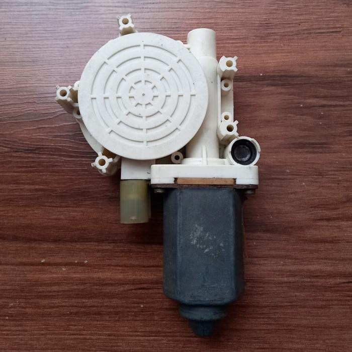 motor power window depan kanan bmw e39