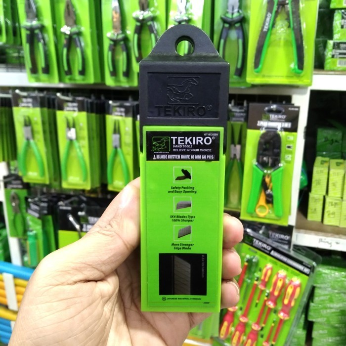 

Isi 60 pcs Cutter BESAR 18mm TEKIRO refill Ulang Pisau GT-BC1820