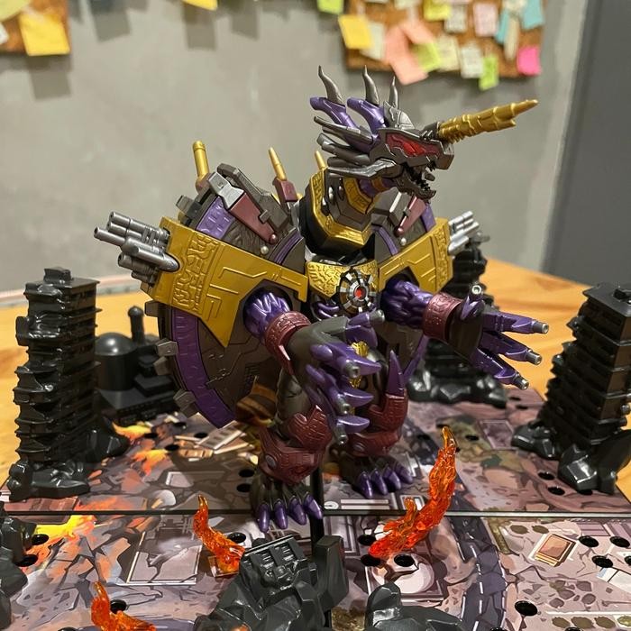 Blokees Ultraman Classic theme version gillvalis (Only kaiju)