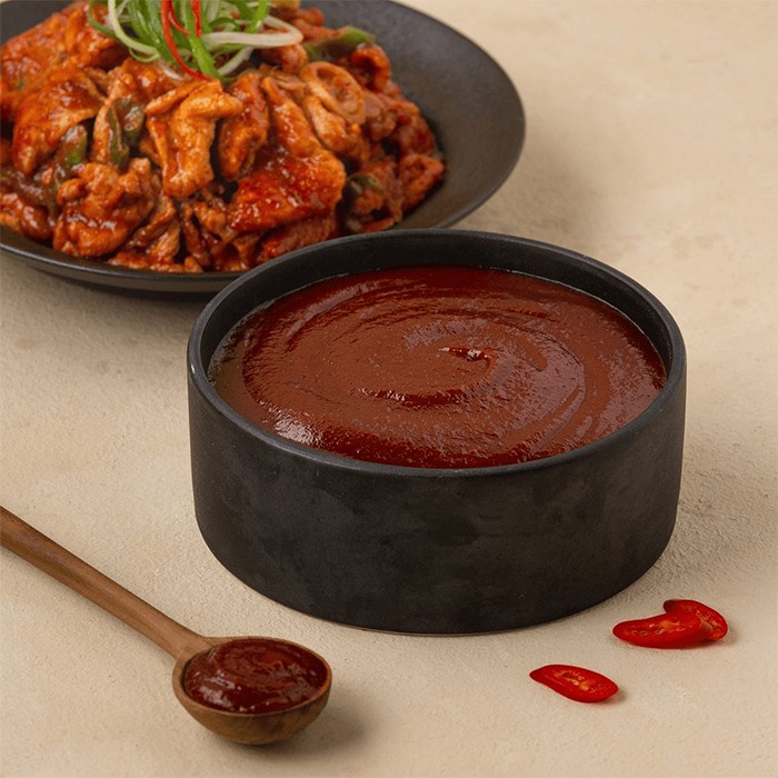 

terbaru !!! chung jung one sunchang hot pepper paste gochujang - pasta cabai korea 1kg ready