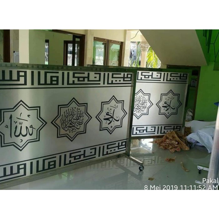 

Jasa Branding Kaca Sanblast Untuk Masjid Full Design Printing Surabaya