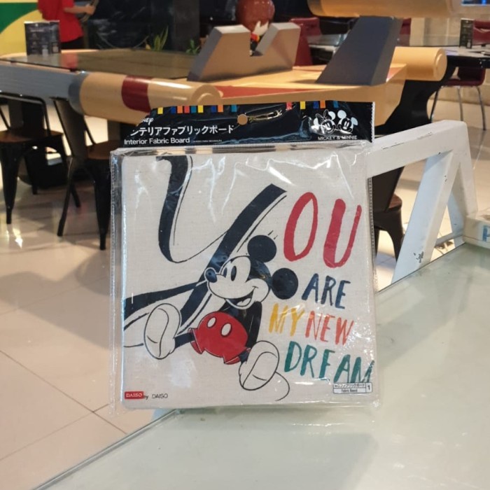 

Daiso Interior Fabric Board Mickey Mouse 23 X 23 X 2