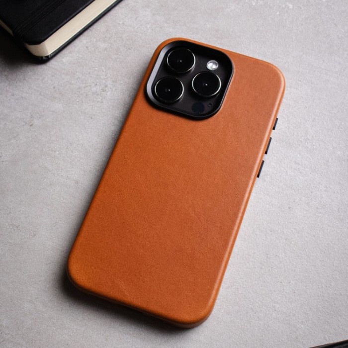 BONIFACE LEATHER CASE 15 MAX ANDAR THE ASPEN MAGSAFE CASING