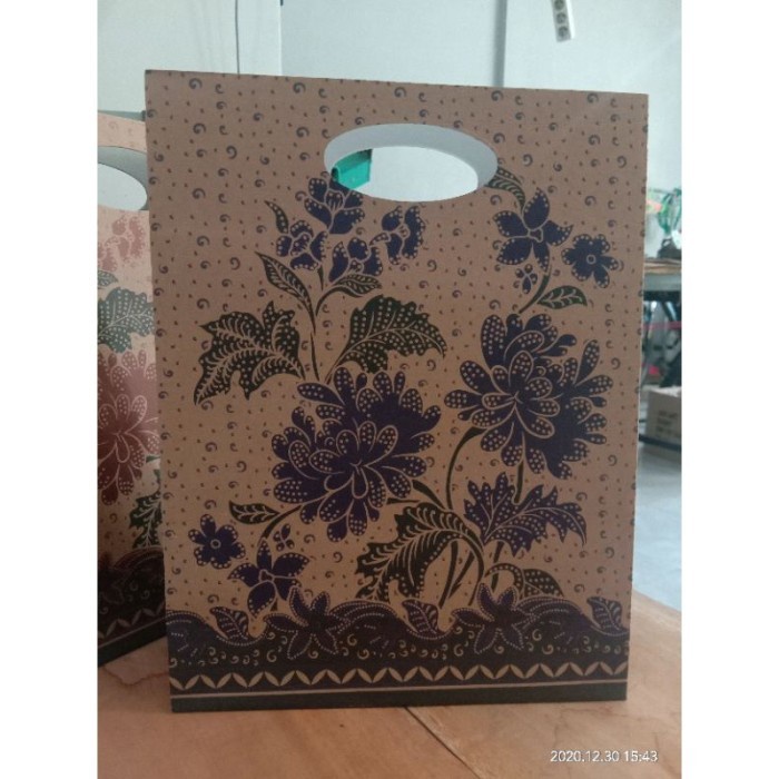 

Flashshow paperbag batik pond A (minimal 10)