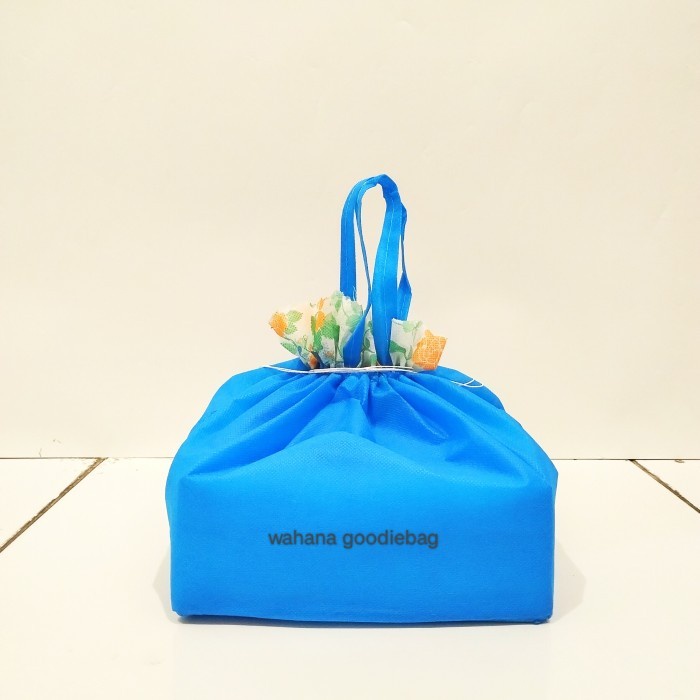 

Flashshow tas serut spunbond box nasi 22x22/ besek 12pc