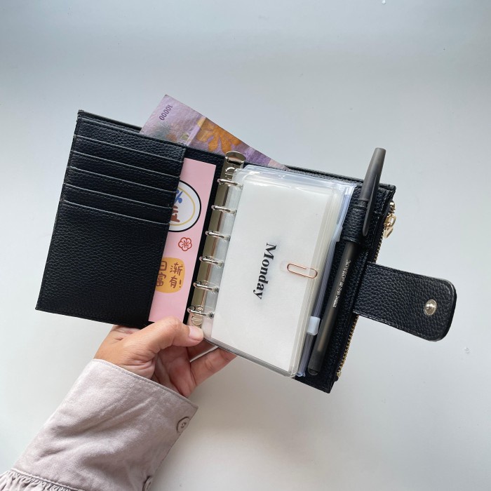 

FUMIKO DOMPET BINDER A7 YUMEPROJECT BINDER JURNALIS BINDER BUDGETING BINDER MINI MULTIFUNGSI Kode