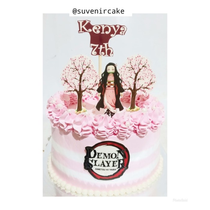 cake anime/kue ulang tahun anime/kue ultah anime/cake demon slayer