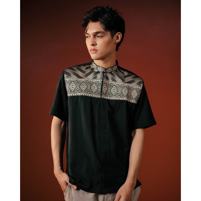 LARUSSO Kemeja Koko Bordir Lengan Pendek Pria - Dark Green