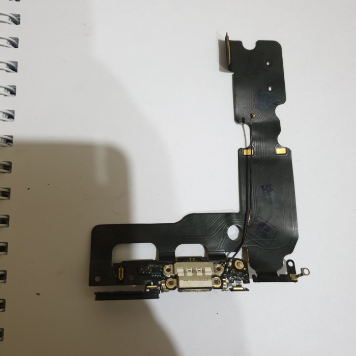 Fleksibel cas charger Iphone7plus ori copotan