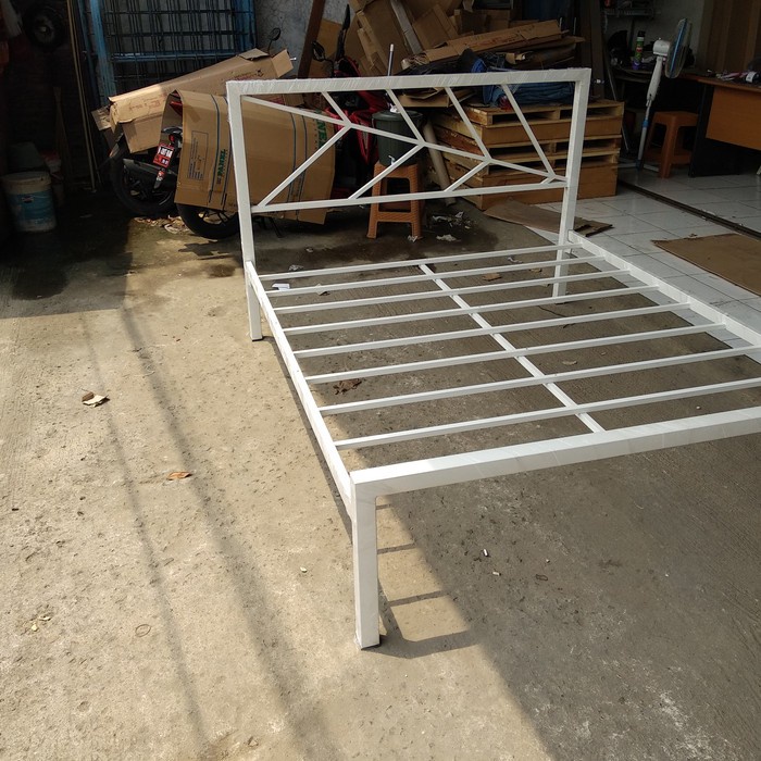 Ready Stok Ranjang Besi Tempat Tidur Besi Divan Besi nimalis Putih 90 x 200