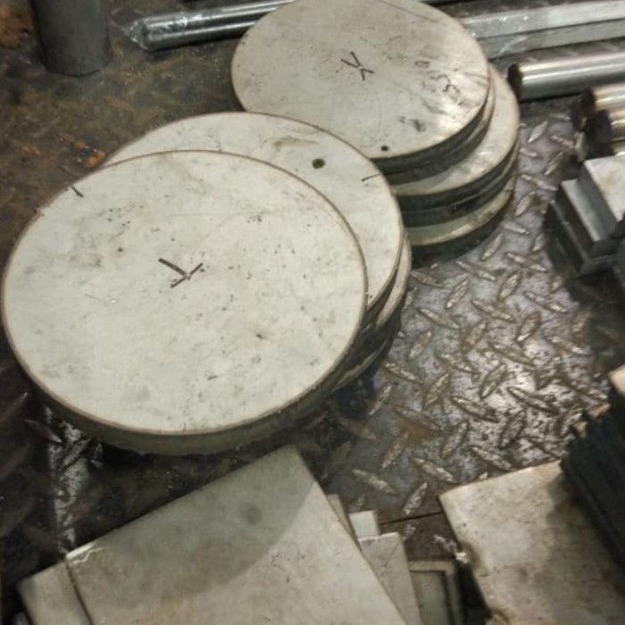 plat bulat stainless 304 tebal 6mm