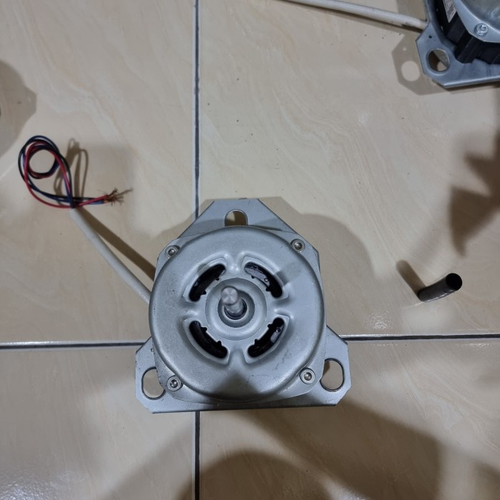 Dinamo Wash Mesin Cuci POLYTRON KAKI OVAL XD-150