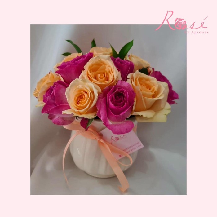 Free Ongkir ni Rose Pots/ Vas Bunga Mawar Segar Kecil Kado Ultah Anniversary Dis