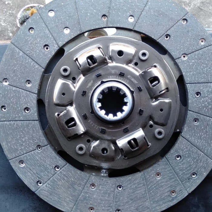 Kampas Kopling Isuzu Giga (240Ps)